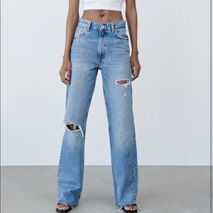 Zara wide legged high rise jeans. Super popular and flattering, not sold anymore